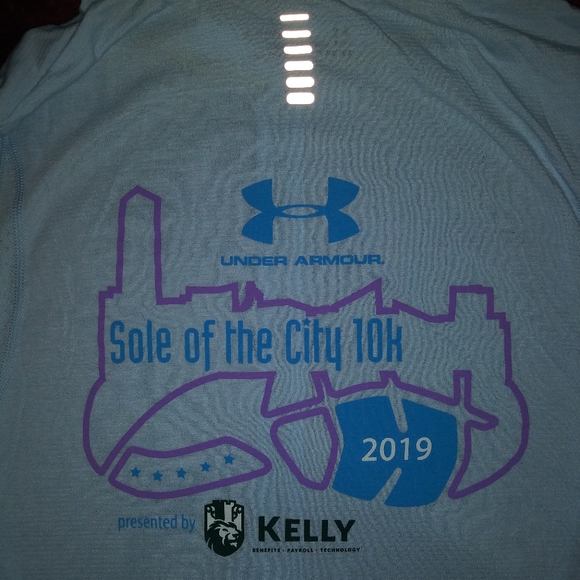 🆕UA | Charm City Run Lightweight 1/4 Zip Jacket - Picture 5 of 8